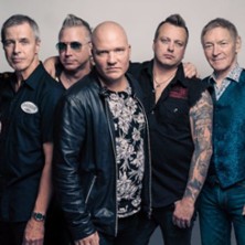 Black Devils feat. Ile Kallio & Janne Louhivuori: Hurriganes