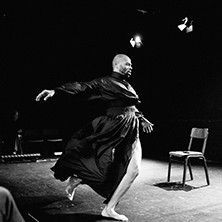 Jani Toivola: Valkoinen talo