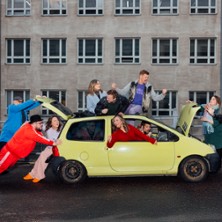 Stella Polariksen Vapaa pudotus &ndash; improvisoitu n&auml;ytelm&auml;&nbsp;