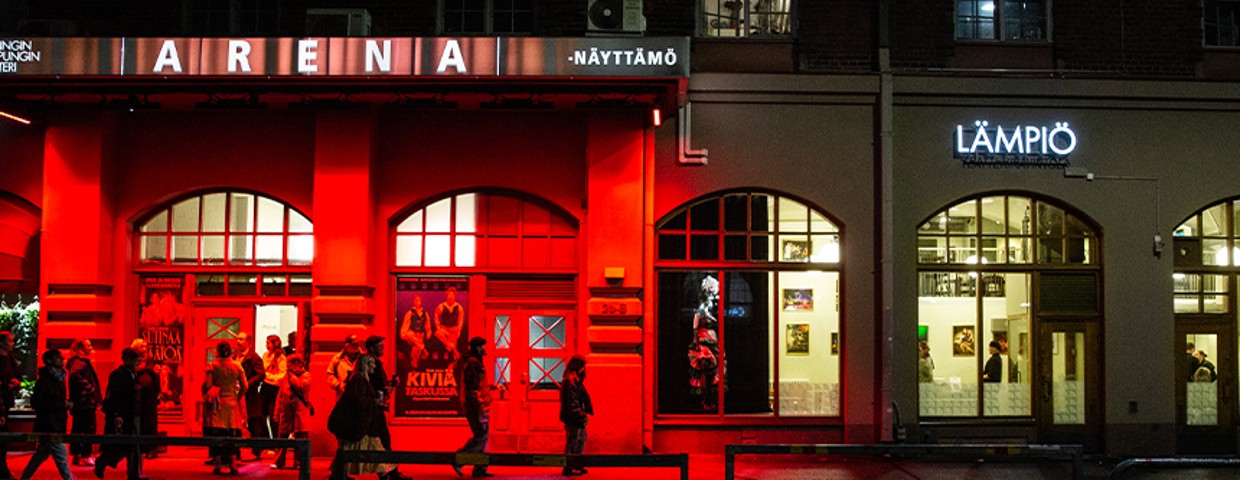 Helsingin Kaupunginteatteri: Arena-n&auml;ytt&auml;m&ouml;