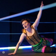 TAMPEREEN TEATTERIKES&Auml;: ANTIG &ndash; traaginen painirunoelma yhdelle naisruumiille