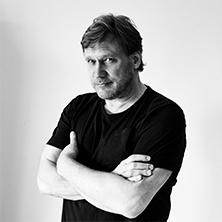 Samuli Edelmann: Piano & Laulut