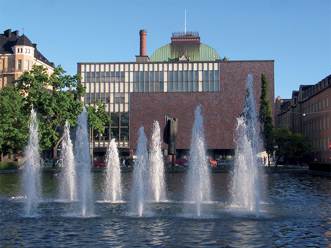 Pieni n&auml;ytt&auml;m&ouml;